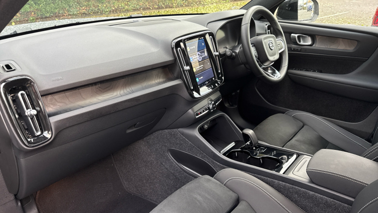 Volvo EX40 185kW Extended Range Plus 78kWh 5dr Auto Electric Estate